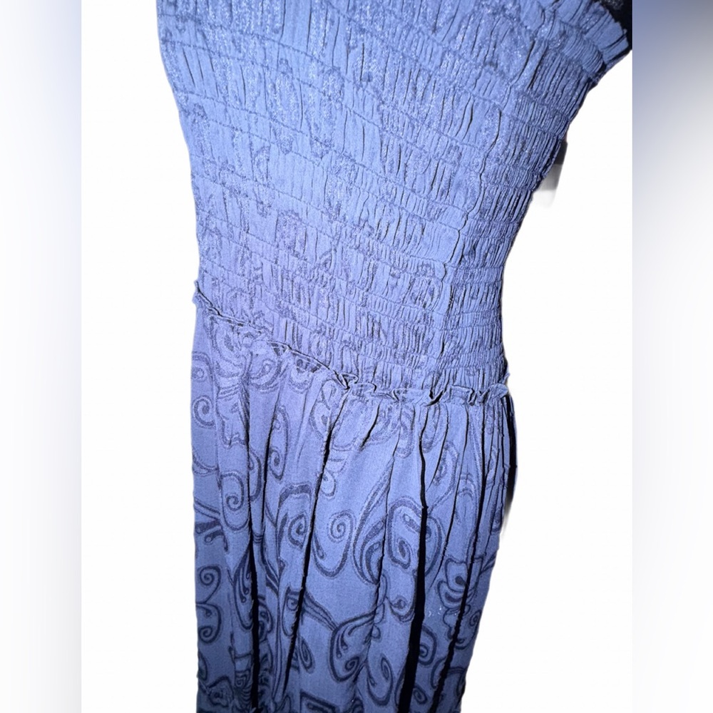 Lilly Pulitzer Hadley Smocked Dress- maxi, navy,
lined, and flattering! LN XL 💙 - Picture 10 of 15